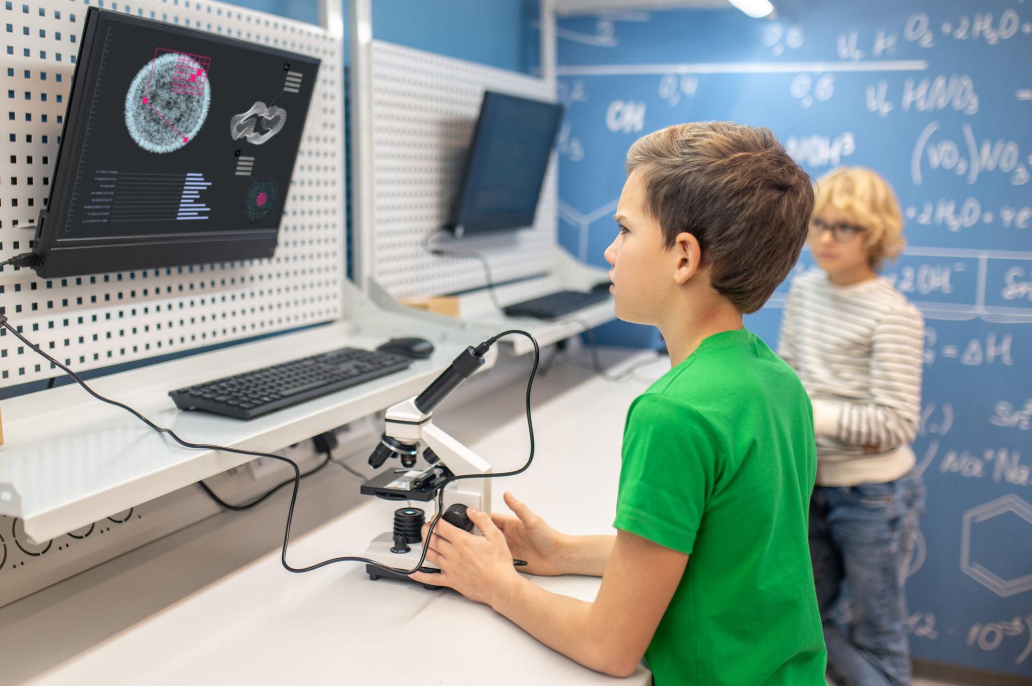 Daily Life Science students exploring science
